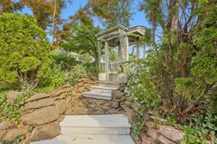 82 Eaton Pl, Bloomfield, NJ 07003 - Photo 34
