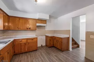 310 Main St, South Hackensack Township, NJ 07606 - Photo 24