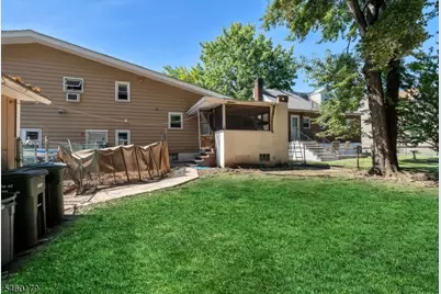 310 Main St, South Hackensack Township, NJ 07606 - Photo 34