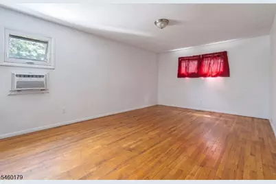 310 Main St, South Hackensack Township, NJ 07606 - Photo 28