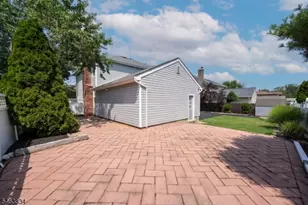 100 Howell Ave, Woodbridge Township, NJ 08863 - Photo 28