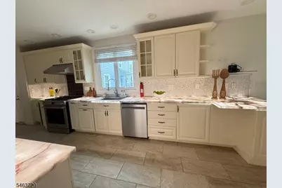 748 Livingston Rd, Elizabeth, NJ 07208 - Photo 6