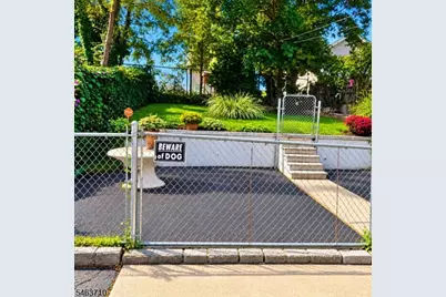 1040 E 26th St, Paterson, NJ 07513 - Photo 2