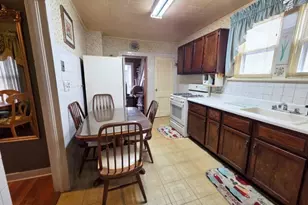 1040 E 26th St, Paterson, NJ 07513 - Photo 6