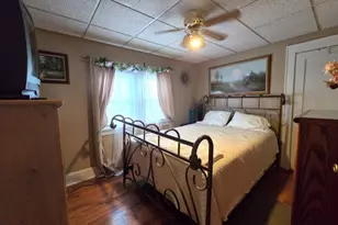 1040 E 26th St, Paterson, NJ 07513 - Photo 4
