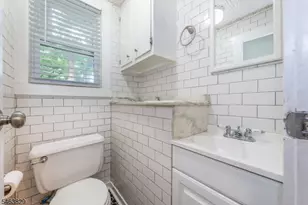 133 Buckingham Rd, Montclair, NJ 07043 - Photo 16
