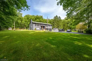 738 County Rd 579, Raritan Township, NJ 08822 - Photo 2