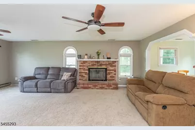 1 James Dr, Mount Arlington, NJ 07856 - Photo 4