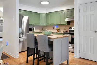 301 Claremont Ave #3, Montclair Twp., NJ 07042 - Photo 14