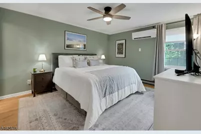 301 Claremont Ave #3, Montclair Twp., NJ 07042 - Photo 18