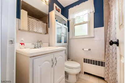 111 Greenlawn Ave, Clifton, NJ 07013 - Photo 14