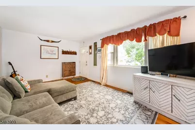 111 Greenlawn Ave, Clifton, NJ 07013 - Photo 4