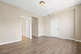278 Wainwright St, Newark, NJ 07112 - Photo 12