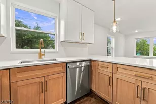 543 13th Ave, Newark, NJ 07103 - Photo 6