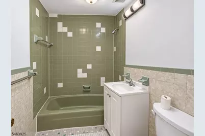 64 2nd St, Woodbridge Township, NJ 07095 - Photo 24