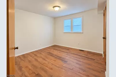 64 2nd St, Woodbridge Township, NJ 07095 - Photo 20