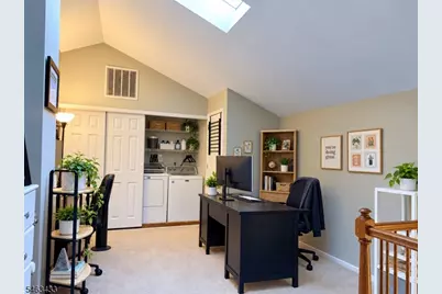 64 Bentley Court, Bedminster Township, NJ 07921 - Photo 8
