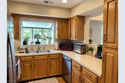 64 Bentley Court, Bedminster Township, NJ 07921 - Photo 4