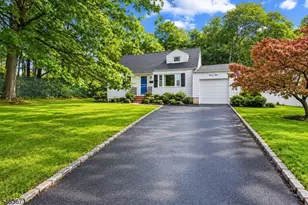 35 Deerfield Dr, West Orange Township, NJ 07052 - Photo 2