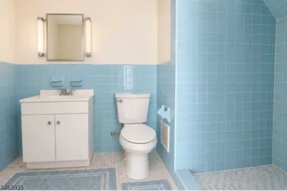 102 S Clinton St, East Orange, NJ 07018 - Photo 22