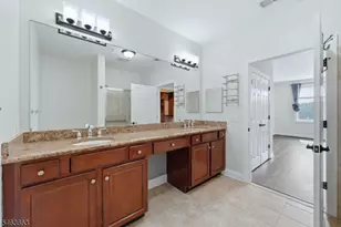 373 Victoria Dr, Bridgewater, NJ 08807 - Photo 14