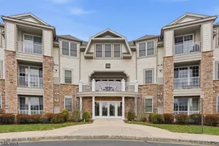 373 Victoria Dr, Bridgewater, NJ 08807 - Photo 2