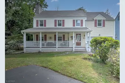 67 Harrison St, Verona, NJ 07044 - Photo 2