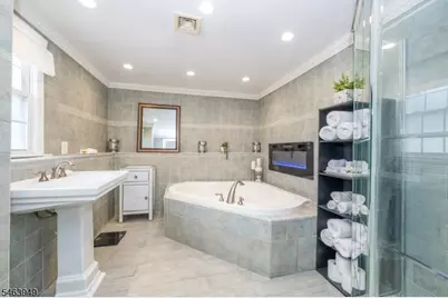 1555 Ratzer Rd, Wayne, NJ 07470 - Photo 16
