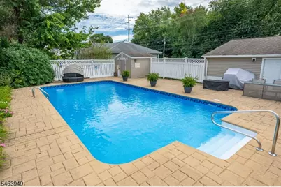 1555 Ratzer Rd, Wayne, NJ 07470 - Photo 2