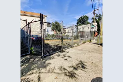 722 S 14th St, Newark, NJ 07103 - Photo 8