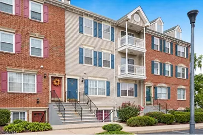 26 Seton Hall Dr, Newark, NJ 07103 - Photo 2