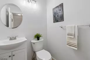 26 Seton Hall Dr, Newark, NJ 07103 - Photo 14