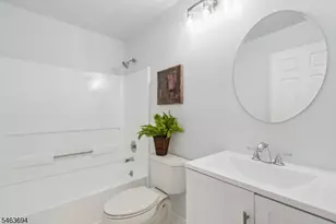 26 Seton Hall Dr, Newark, NJ 07103 - Photo 24