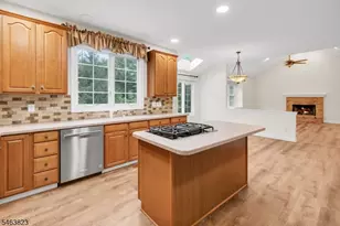 5 Savannah Ct, Bernards Township, NJ 07920 - Photo 10