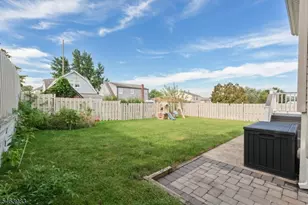 7 Veterans Pl, North Arlington, NJ 07031 - Photo 28