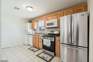 7 Veterans Pl, North Arlington, NJ 07031 - Photo 14