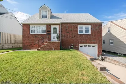 7 Veterans Pl, North Arlington, NJ 07031 - Photo 1