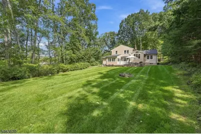 29 Camelot Dr, West Milford, NJ 07480 - Photo 34