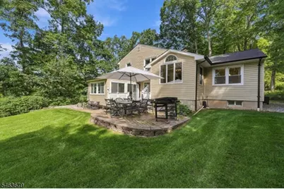 29 Camelot Dr, West Milford, NJ 07480 - Photo 38