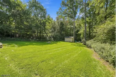 29 Camelot Dr, West Milford, NJ 07480 - Photo 40