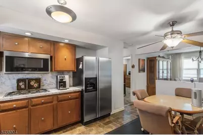 164 Page St, Elmwood Park, NJ 07407 - Photo 12