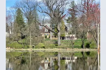105 Rensselaer Rd, Essex Fells, NJ 07021 - Photo 2