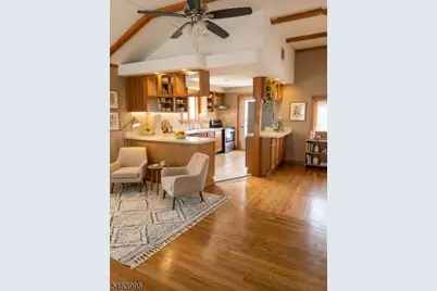 43 Chesapeake Ave, Parsippany, NJ 07034 - Photo 4