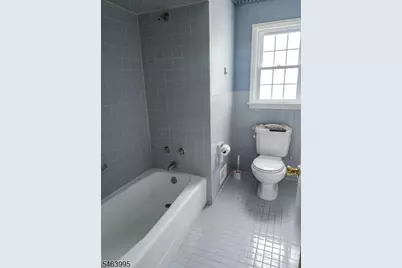 43 Chesapeake Ave, Parsippany, NJ 07034 - Photo 12