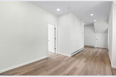 6035 Buchanan Pl, West New York, NJ 07093 - Photo 8