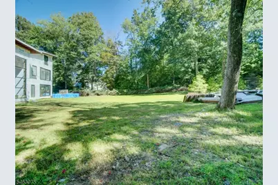 18 Rambling Brook Rd, Upper Saddle River, NJ 07458 - Photo 4