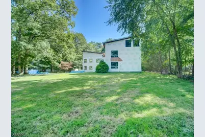 18 Rambling Brook Rd, Upper Saddle River, NJ 07458 - Photo 6