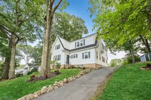 92 Hillcrest Ave, Morris Township, NJ 07960 - Photo 2
