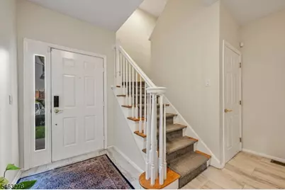31 Twombly Ct, Morristown, NJ 07960 - Photo 2