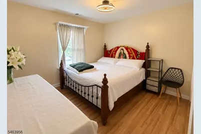 527 Valentine St, Hackettstown, NJ 07840 - Photo 12